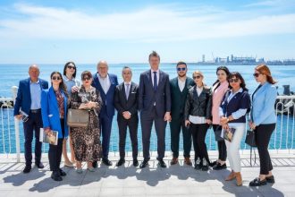 ambasadorul marii britanii in vizita oficiala la constanta la invitatia omd mamaia constanta 682dd81af2fd8