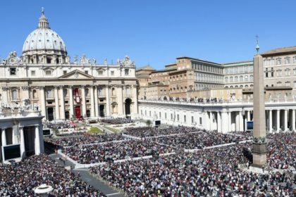 au inceput pregatirile la vatican ce a aparut in aceasta dimineata pe acoperisul capelei sixtine 681488ce3dd32
