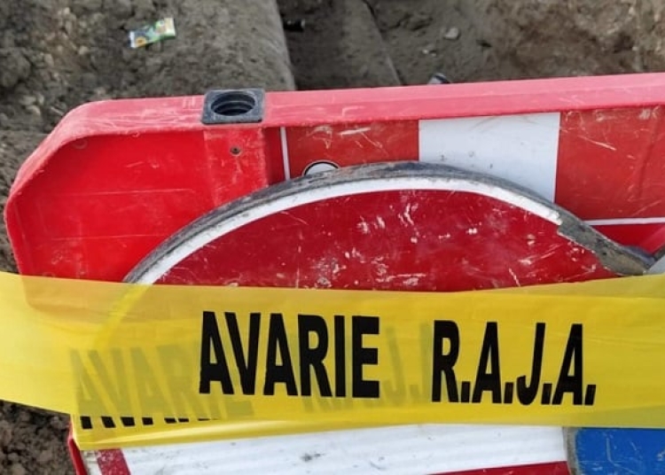 avarie raja pe conducta ce alimenteaza cu apa localitatile navodari lumina si corbu 6821bc9dd01e5