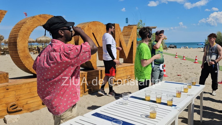 beer mile cursa neconventionala de la maratonul nisipului 2025 fiecare tura urmata de un pahar cu bere savurat galerie foto video 6829df404c534