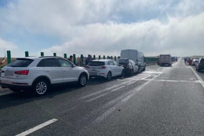 carambol pe autostrada soarelui sensul catre litoral traficul este restrictionat 68130f7d6e0c7