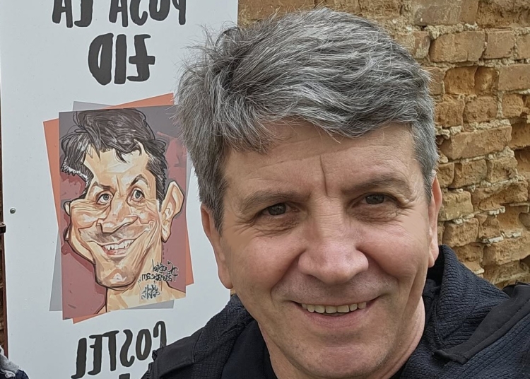 caricatura intre arta si mesaj costel patrascan expune la jupiter ironia fina a realitatii 6824f1fc6127e