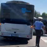 coliziune intre un autobuz si un autoturism in zona delfinariu 6836ee5d1ba7c