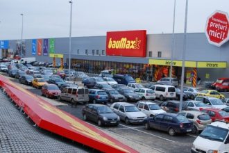 condamnat la ani grei de inchisoare in trecut dupa un incident grav din parcarea unui supermarket din constanta acum cere sa fie reabilitat 6833afc372013