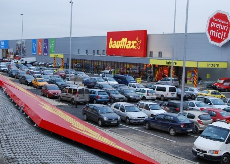 condamnat la ani grei de inchisoare in trecut dupa un incident grav din parcarea unui supermarket din constanta acum cere sa fie reabilitat 6833afc372013