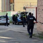 conflict armat in curtea unui spital trei barbati retinuti 682b0f9a99c79