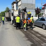 continua lucrarile de frezare a carosabilului pe bulevardul mamaia intre strazile patriei si ion ratiu traficul rutier este restrictionat partial 681c6ae1810bd