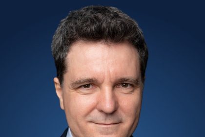 convorbire telefonica intre nicusor dan si donald trump presedintele romaniei invitat la casa alba 6836ba8e19d07