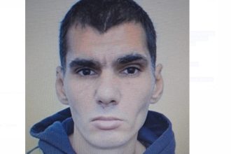 daca vedeti acest barbat sunati la 112 681dc6cfe55cf