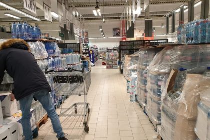 datele care ii contrazic pe suveranisti supermarketurile din tara anunta ca au sute de parteneri locali si numarul lor e pe cale sa creasca 6835ad3197768