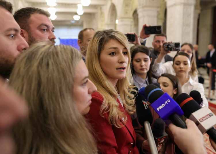 demisionarii din pot se revolta fostii colegi o acuza pe anamaria gavrila de dictatura 68370cbff3a0a