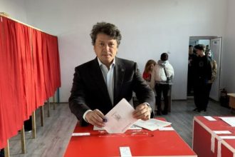 deputatul psd de constanta daniel georgescu a votat primul in vama veche 6817421351ed9