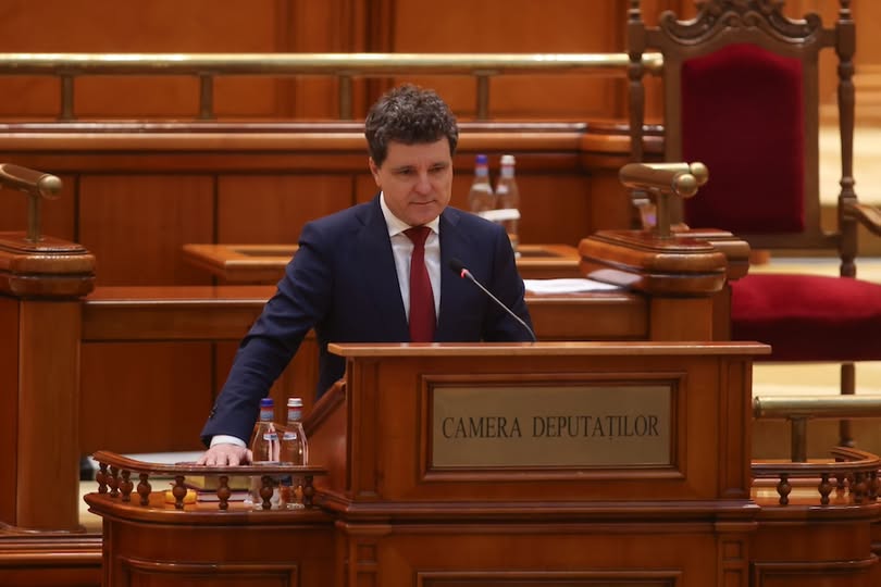 dincolo de festivism oamenii asteapta solutii reale ii doresc noului presedinte discernamant si curaj 6834709f8498b