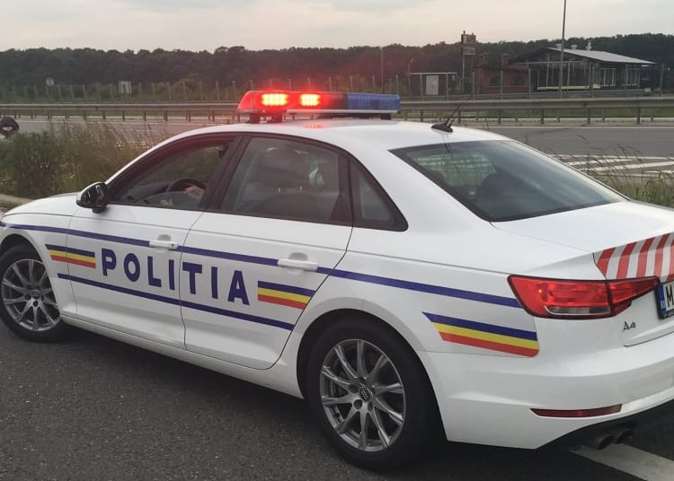 dupa gratii timp 4 ani si 9 luni pentru un drum ratat spre constanta a aruncat drogurile din masina intr o punga de la profi dar politistii le au gasit 682fbea3a98ee