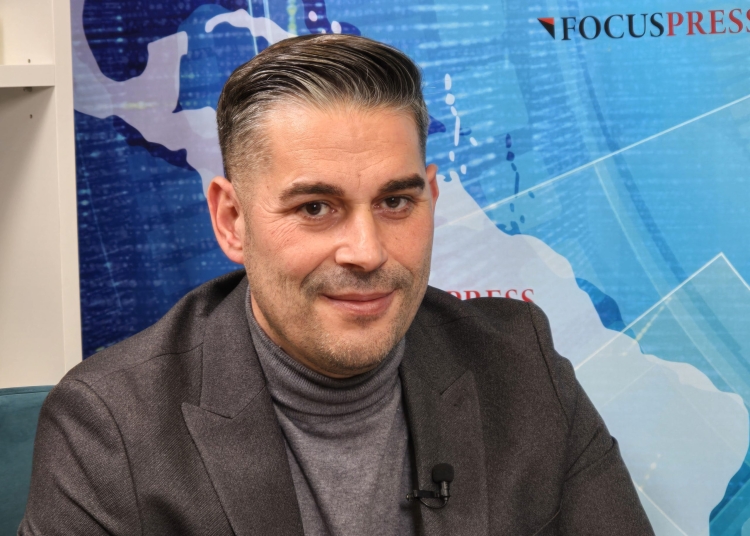 dupa validarea mandatului pentru functia de primar al comunei limanu mihai feodorof a depus juramantul in fata unui judecator 6838fb7f494bf