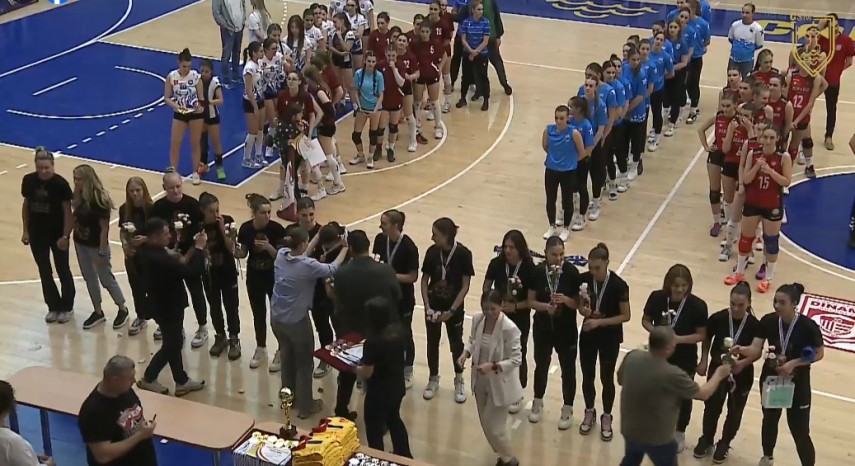 echipa de cadete a csm constanta medalie de bronz in campionatul national si in acest sezon pe podium video 682a0f3d4deac