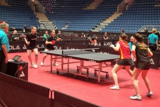 foto csm constanta zaharia si mei rosu in semifinalele campionatului european de tenis de masa u21 de la bratislava 681e3d7087b8e