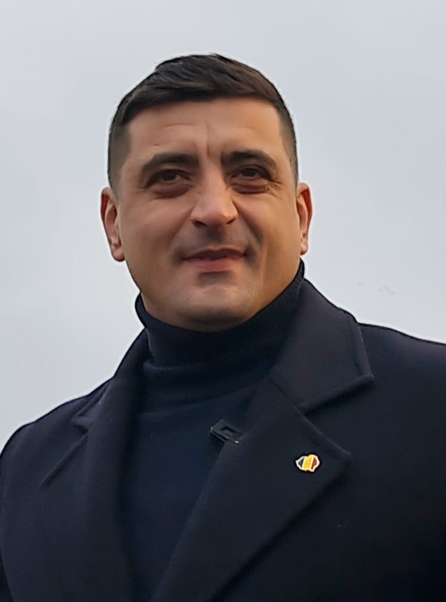 george simion a revenit luni de la viena cum si a petrecut noaptea numararii voturilor 6818ca8016559