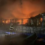 incendiu la o pensiune din delta a luat foc acoperisul din stuf 682d6543a8060