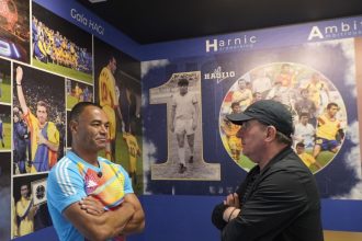 intalnire de legenda la academia hagi intre gheorghe hagi si celebrul cafu cel mai selectionat jucator brazilian galerie foto 681748940e160