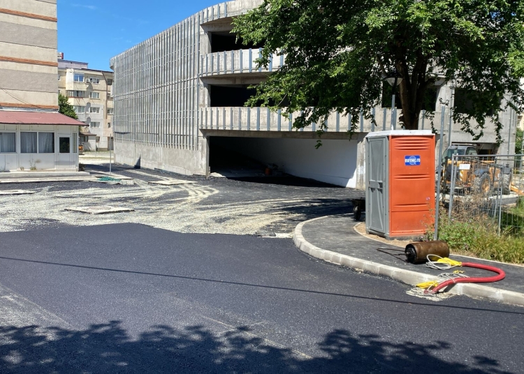 lucrarile de executie la construirea primei parcari supraetajate din orasul cernavoda se apropie de final 682c50c082acb
