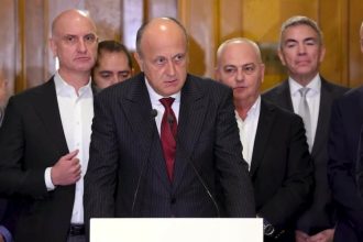 mediul de afaceri reactioneaza dupa rezultatul alegerilor prezidentiale economia romaneasca nu are stapani politici 681c6f8f51914