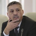 ministrul educatiei vrea reguli pentru retele sociale 68382f7b8eda8