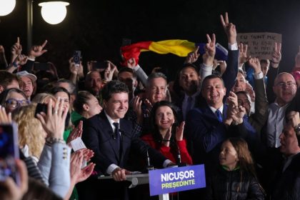 nicusor dan mesaj de recunostinta pentru romanii din republica moldova impreuna vom continua drumul nostru european 682ab7b88d303