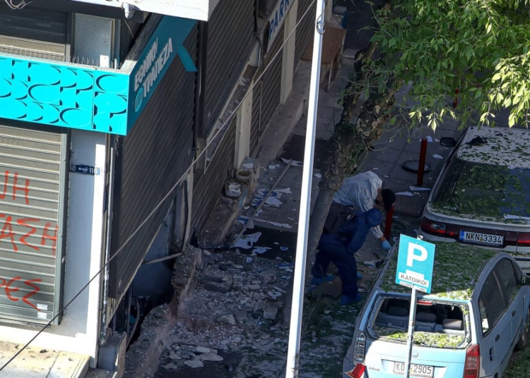 o femeie a murit dupa ce bomba pe care o transporta s a detonat 6815defba9357
