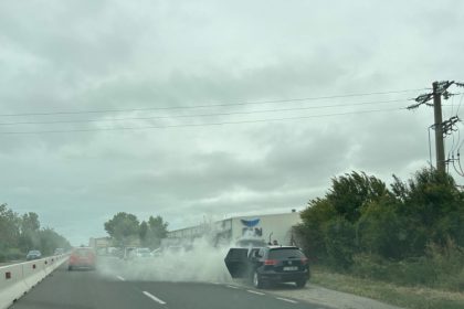 o masina a lua foc la intrare in mangalia 6832d8fa55a0a