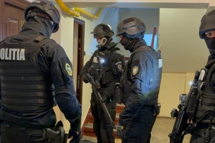 perchezitii la constanta intr un dosar de proxenetism 4 barbati si o femeie au fost dusi la audieri 6836c092cd80b