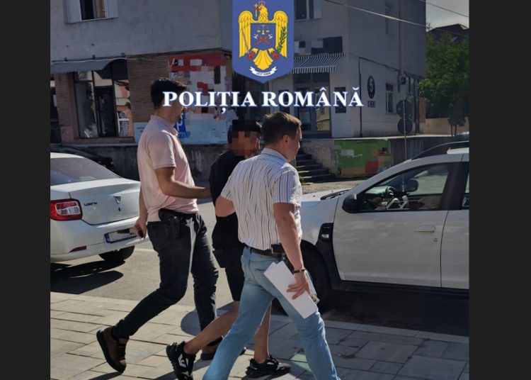 perchezitii la un traficant de droguri din constanta a fost arestat preventiv dupa ce politistii au gasit substante interzise la domiciliul sau 6839777f724c0