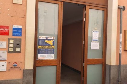peste 190 000 de romani au mers deja la urne la alegerile prezidentiale in catania se voteaza fara incidente 6827b735ded5a