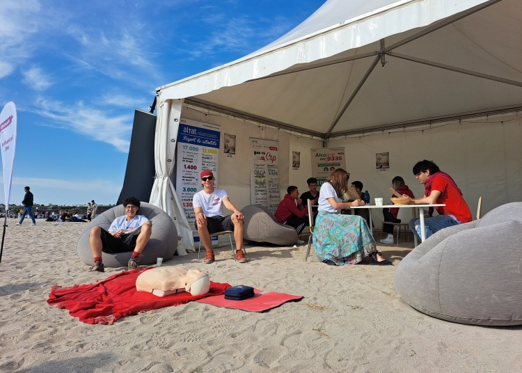 preventie pe litoral cafea ceai consultatii gratuite si cursuri de prim ajutor pentru tinerii veniti in vama veche 6813e2699424e