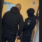 prins in flagrant in timp ce transporta droguri ascunse intr un colet 6827166a66a01