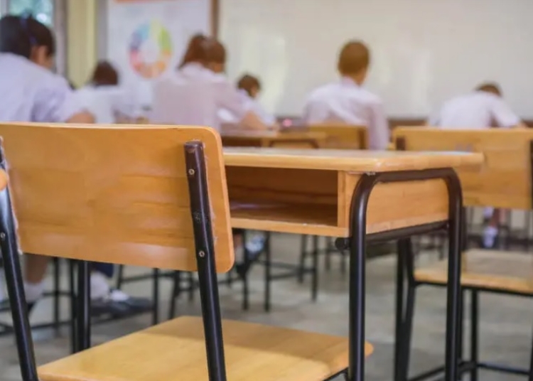 sa isi continue studiile sau sa aleaga o meserie ce i a determinat pe unii tineri din judetul constanta sa renunte la educatie 6830fe821bc6d