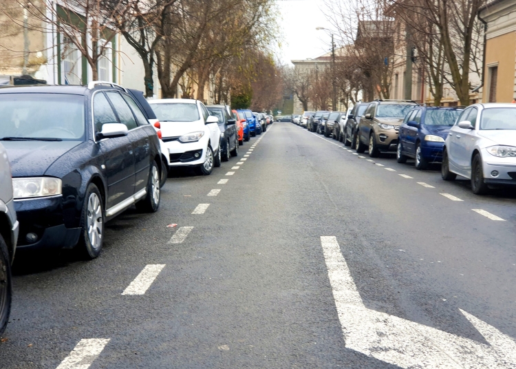 sentinta prin care a fost desfiintata taxa de 200 de lei din constanta atacata cu recurs nu vrem sa lasam portite pentru adoptarea altor taxe similare 682ed69c3e510