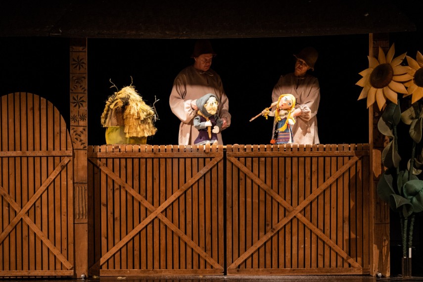 teatrul calutul de mare din constanta invita publicul la doua spectacole speciale 6839b7ab7bb50
