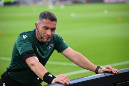 uefa il prezinta pe istvan kovacs arbitrul finalei ligii campionilor de la munchen 68385d13743fe