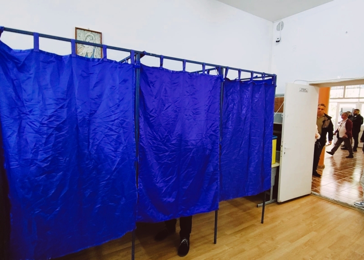 urnele s au inchis cea mai mare prezenta la vot in turul al ii lea din ultimii 25 de ani 682a2d1f2ad3b