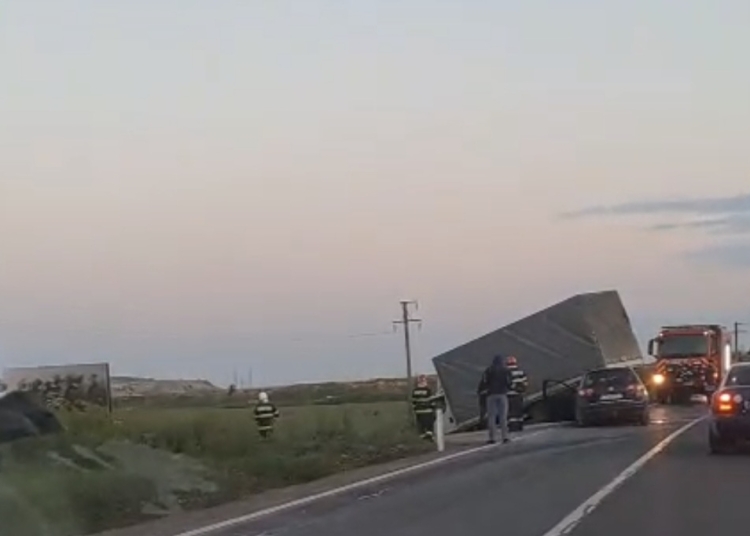 video accident rutier in zona popasului tasaul o persoana a fost ranita 68223b2606bf4