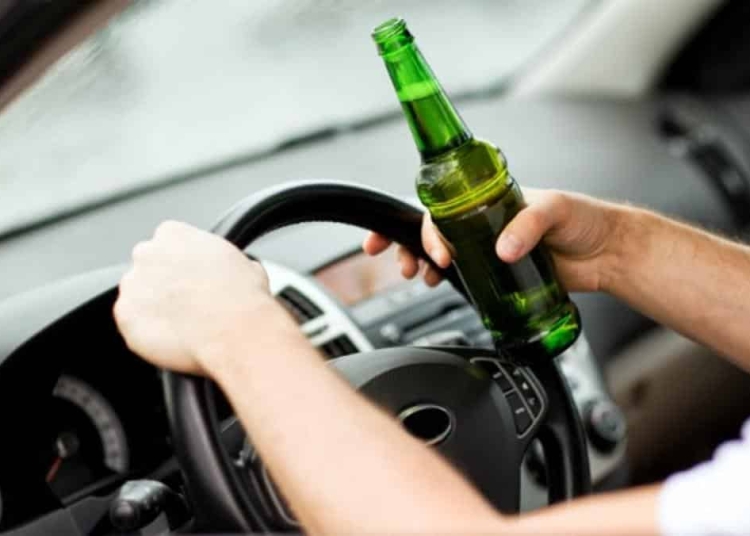 video puscarie pentru un cosmar in familie la costinesti baut violent si fara permis a fugit cu masina furata 6827bf5e2e85c