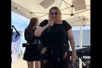video sosoaca s a dezlantuit pe litoral mai nou a cantat si a indemnat la anularea votului 68171eeb9458a