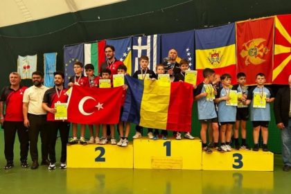 vladimir filimon romanescu si serban radulescu de la lps nicolae rotaru campioni balcanici galerie foto 6836c80c588b2