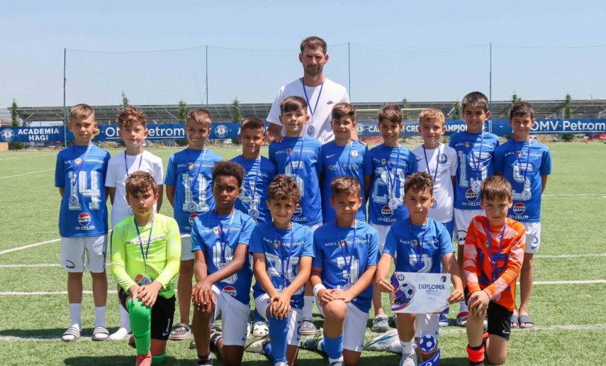 academia hagi argint si bronz la trofeul iosif bukkosi 2025 cine s a impus la primele trei categorii de varsta galerie foto 685ea48f7cc1c