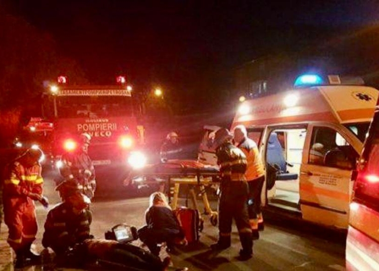 accident grav pe a2 un autocar s a rasturnat mai multe persoane au fost ranite printre victime sunt minori o persoana posibil decedata 685872f13e991