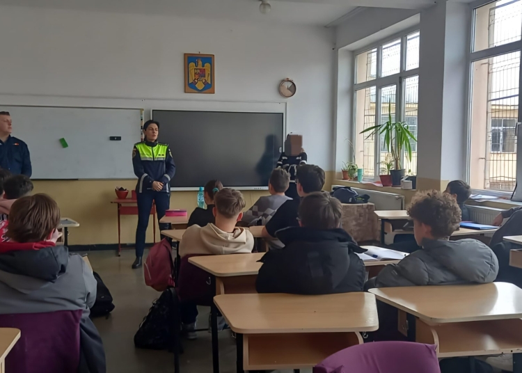 actiuni preventive derulate de politisti in randul elevilor si al persoanelor private de libertate 683bf75e8da16