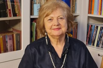 aurelia lapusan este invitata la bruxelles pentru editia a v a a bazarului diplomatic personalitatea anei aslan evocata in cadrul evenimentului 6853d6170bd3f