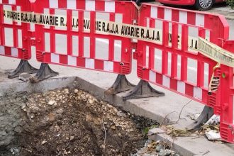 avarie raja pe strada dionisie cel mic 6853bf5647488