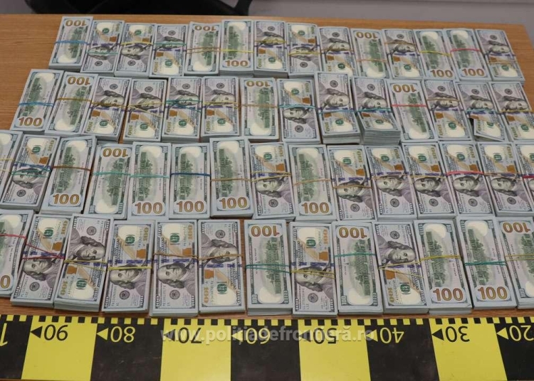 captura impresionanta la frontiera cu ucraina 580 000 de dolari ascunsi in cartuse de tigari 6857d5b65c257